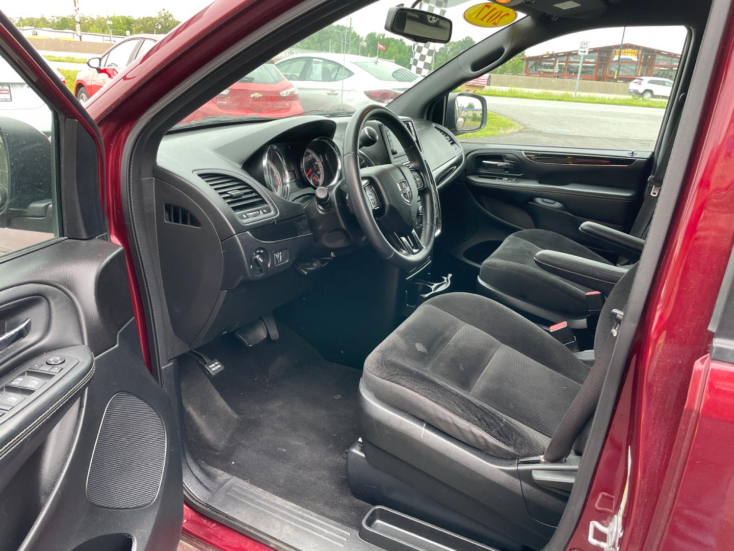 2017 Maroon Dodge Grand Caravan Passenger (2C4RDGBG9HR) with an V6, Flex Fuel, 3.6 Liter engine, Automatic, 6-Spd transmission, located at 8008 Warden Rd, Sherwood, AR, 72120, (501) 801-6100, 34.830078, -92.186684 - Photo#12